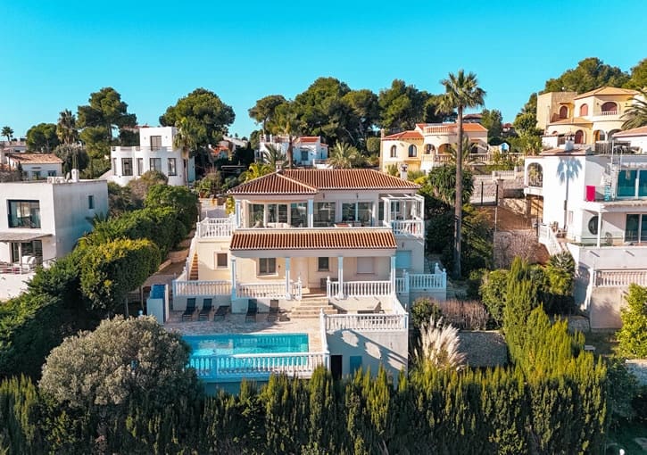 Chalet de 4 habitaciones en Javea / Xàbia en venta con piscina garaje - 1.395.000 € (Ref: 9899860)