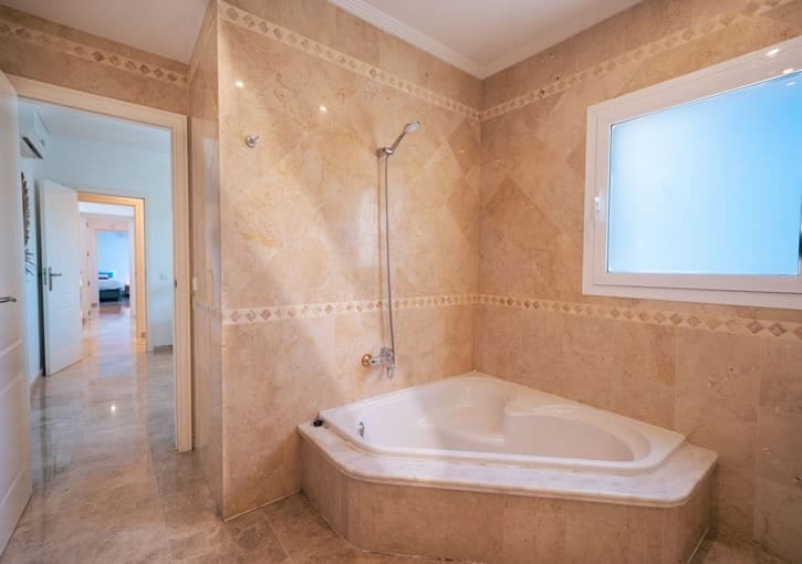 Chalet de 4 habitaciones en Javea / Xàbia en venta con piscina garaje - 1.395.000 € (Ref: 9899860)