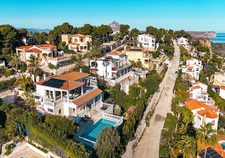 Chalet de 4 habitaciones en Javea / Xàbia en venta con piscina garaje - 1.395.000 € (Ref: 9899860)