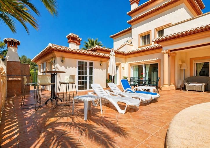 4 sypialnia Willa na sprzedaż w Javea / Xabia z basenem garażem - 1 150 000 € (Ref: 9911805)
