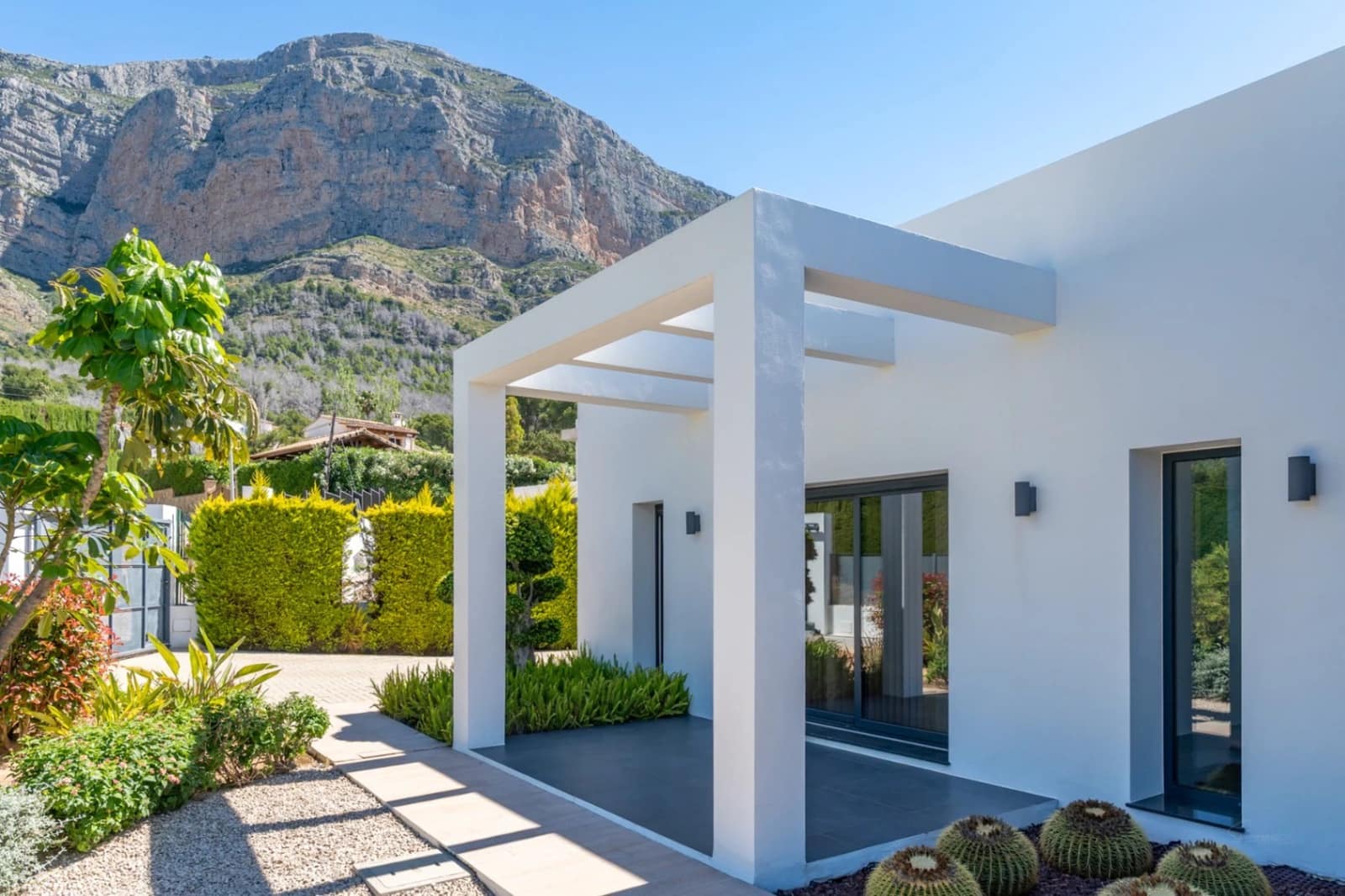 4 soverom Villa til salgs i Javea / Xabia med svømmebasseng garasje - € 1 870 000 (Ref: 9967898)