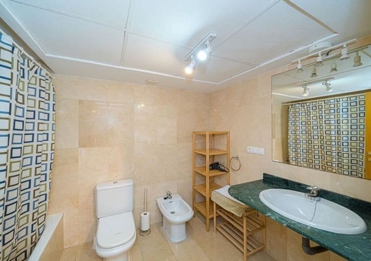 Apartamento de 2 habitaciones en Javea / Xàbia en venta con piscina garaje - 399.000 € (Ref: 9967903)