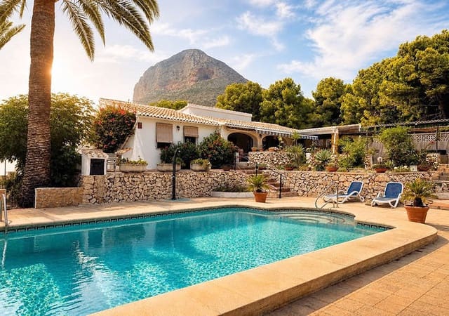 Finca/Casa Rural de 4 habitaciones en Javea / Xàbia en venta con piscina garaje - 875.000 € (Ref: 9976122)