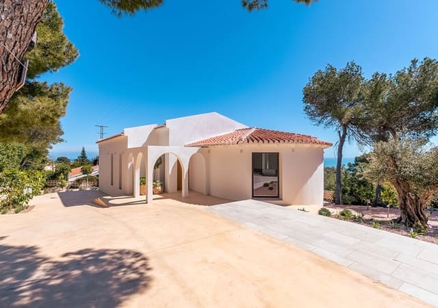 4 bedroom Villa for sale in Javea / Xàbia with pool garage - € 1,980,000 (Ref: 9977860)