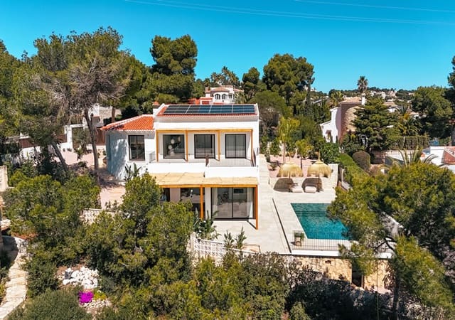 4 bedroom Villa for sale in Javea / Xàbia with pool garage - € 1,980,000 (Ref: 9977860)