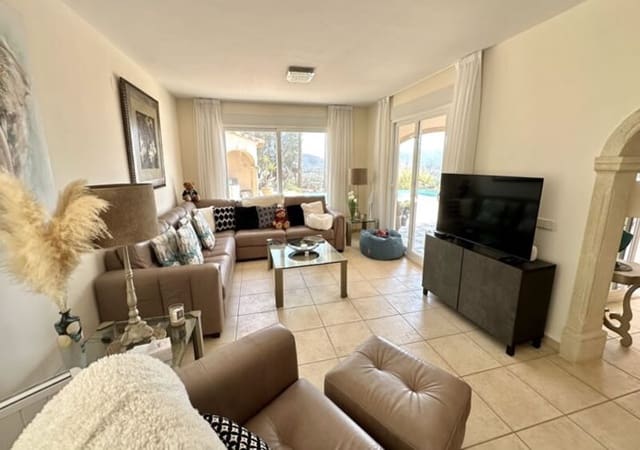 6 bedroom Villa for sale in Javea / Xàbia with pool garage - € 1,500,000 (Ref: 9997676)