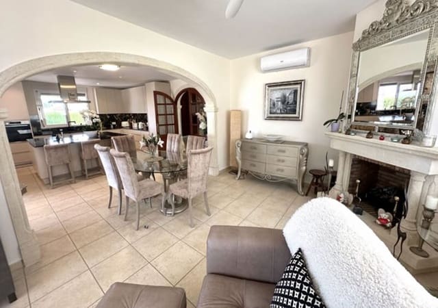 6 bedroom Villa for sale in Javea / Xàbia with pool garage - € 1,500,000 (Ref: 9997676)