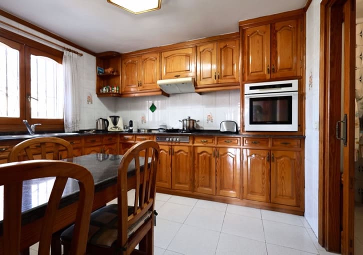 8 chambre Villa/Maison à vendre à Javea / Xabia avec piscine garage - 930 000 € (Ref: 9997678)