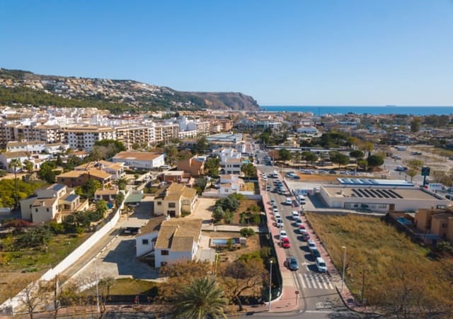 8 chambre Villa/Maison à vendre à Javea / Xàbia avec piscine garage - 930 000 € (Ref: 9997678)