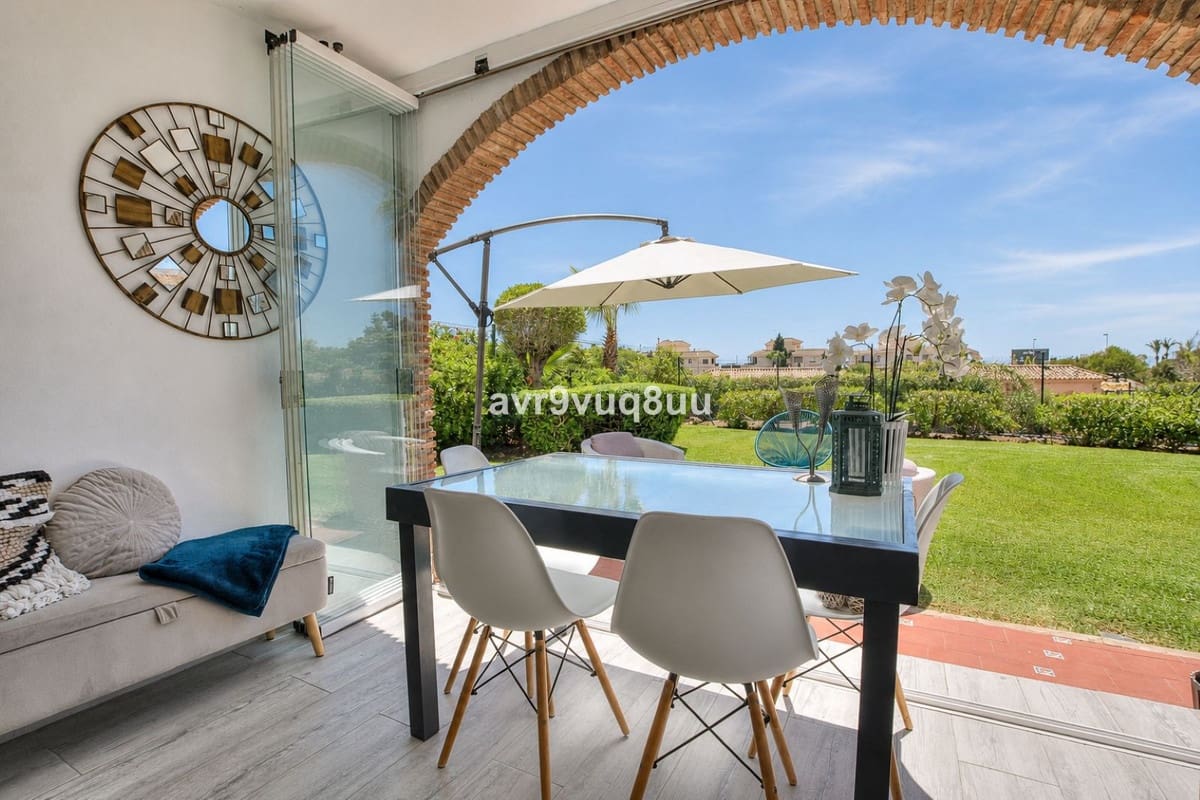 2 Zimmer Apartment zu verkaufen in Riviera del Sol mit Pool Garage - 385.000 € (Ref: 10004664)