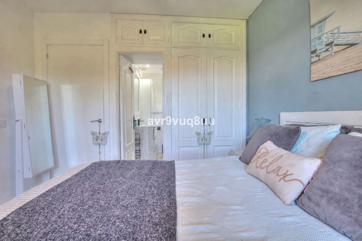 2 Zimmer Apartment zu verkaufen in Riviera del Sol mit Pool Garage - 385.000 € (Ref: 10004664)