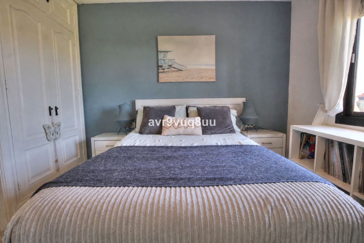 2 Zimmer Apartment zu verkaufen in Riviera del Sol mit Pool Garage - 385.000 € (Ref: 10004664)