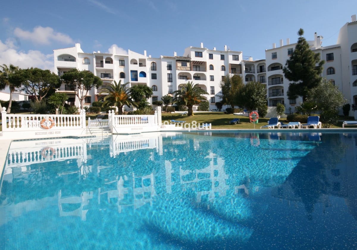 2 Zimmer Apartment zu verkaufen in Riviera del Sol mit Pool Garage - 385.000 € (Ref: 10004664)