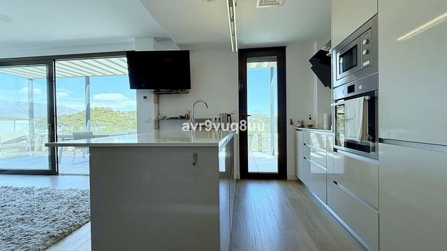 2 soverom Leilighet til salgs i La Cala de Mijas, Mijas med svømmebasseng garasje - € 695 000 (Ref: 10030920)