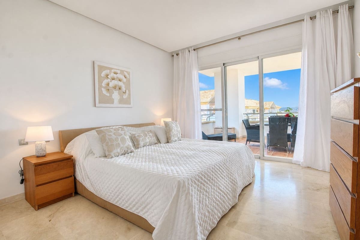 Apartamento de 3 habitaciones en La Cala Golf en venta con piscina garaje - 460.000 € (Ref: 10057381)