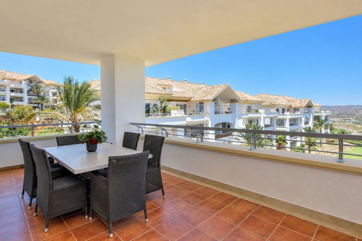 Apartamento de 3 habitaciones en La Cala Golf en venta con piscina garaje - 460.000 € (Ref: 10057381)