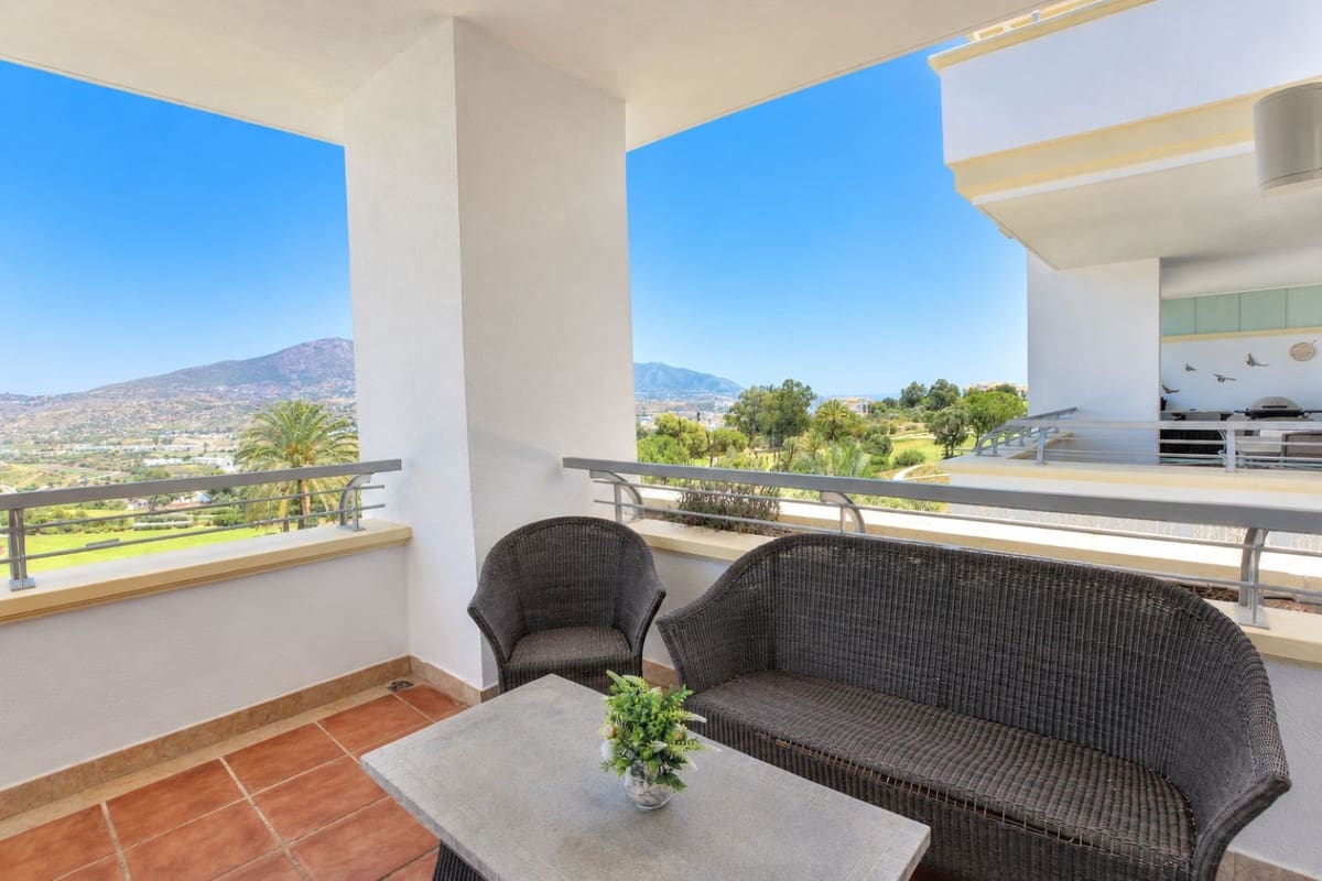 Apartamento de 3 habitaciones en La Cala Golf en venta con piscina garaje - 460.000 € (Ref: 10057381)