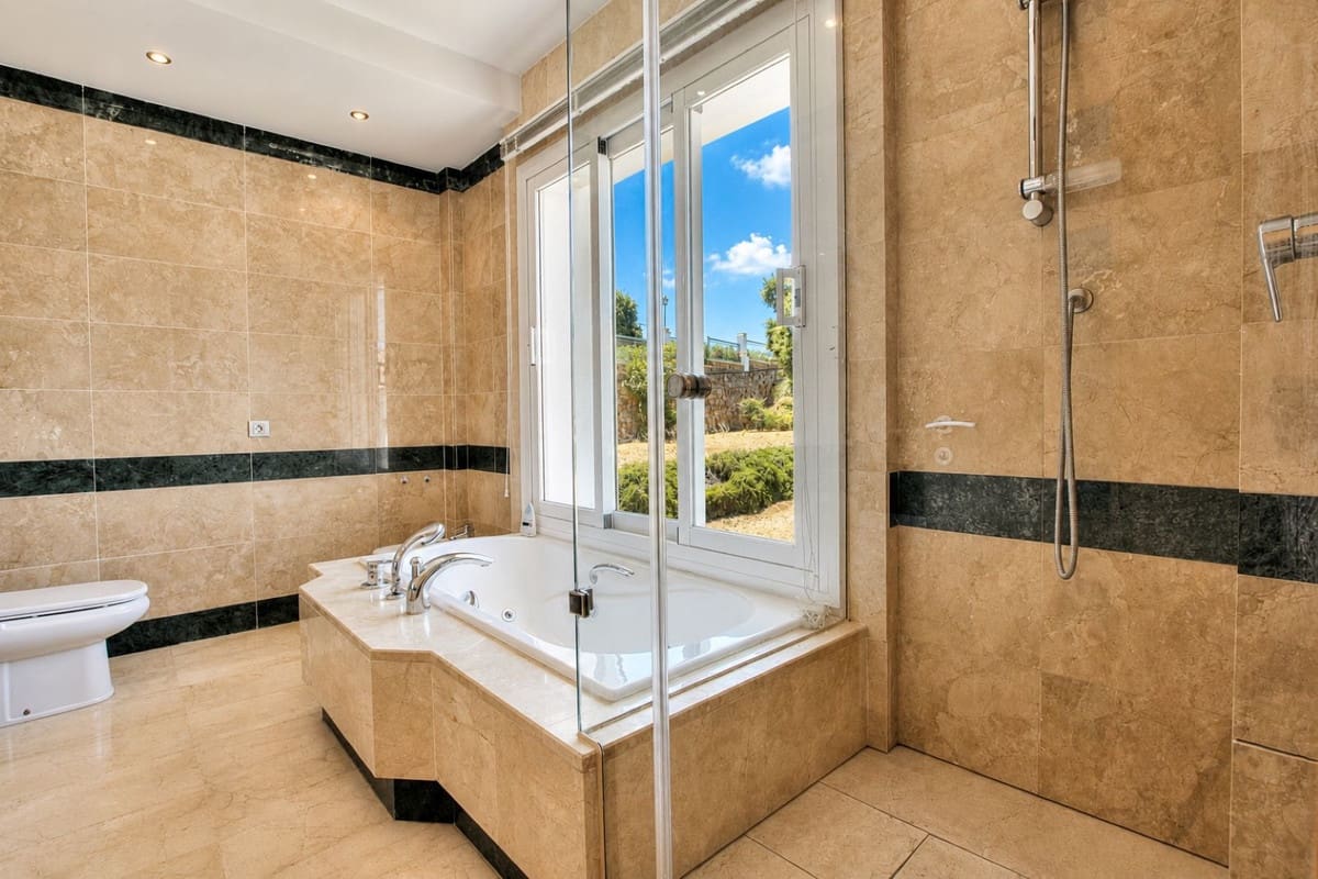 Apartamento de 3 habitaciones en La Cala Golf en venta con piscina garaje - 460.000 € (Ref: 10057381)