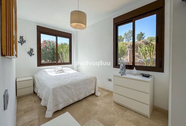 2 chambre Appartement à vendre à La Cala de Mijas, Mijas avec piscine garage - 330 000 € (Ref: 10060693)