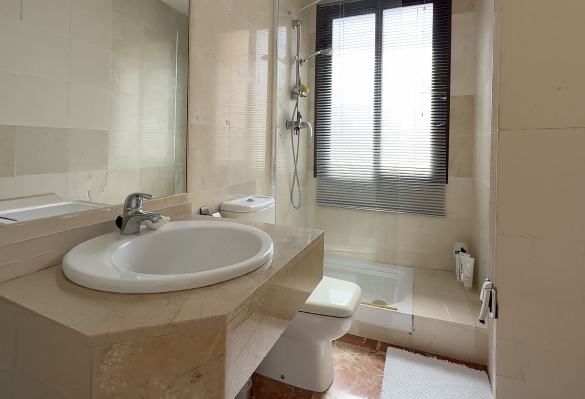 2 sypialnia Apartament na sprzedaż w La Cala de Mijas z basenem garażem - 330 000 € (Ref: 10060693)