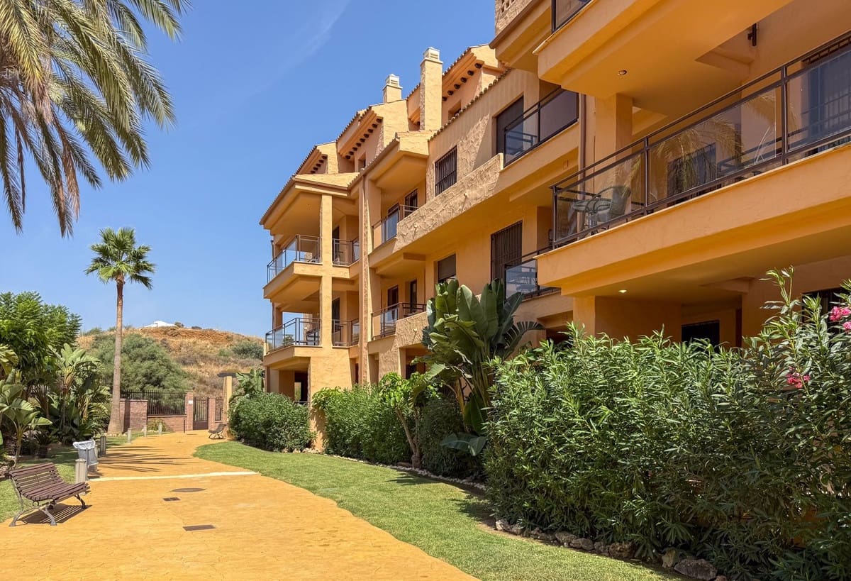 2 sypialnia Apartament na sprzedaż w La Cala de Mijas z basenem garażem - 330 000 € (Ref: 10060693)