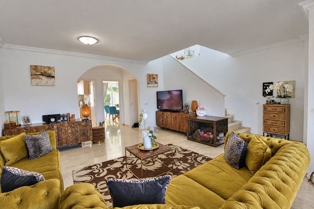 Casa de 3 habitaciones en Riviera del Sol, Mijas en venta con piscina garaje - 550.000 € (Ref: 10079836)