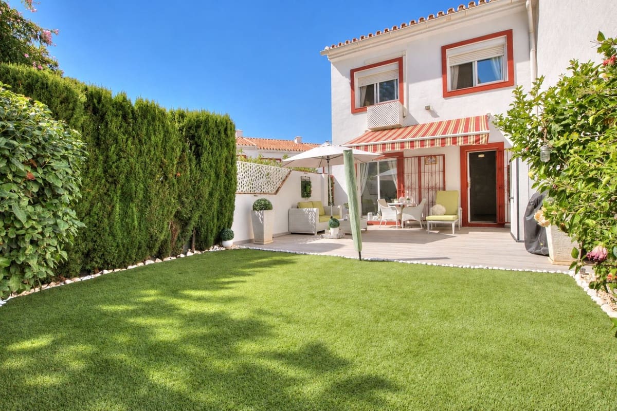 Casa de 3 habitaciones en Riviera del Sol en venta con piscina garaje - 550.000 € (Ref: 10079836)