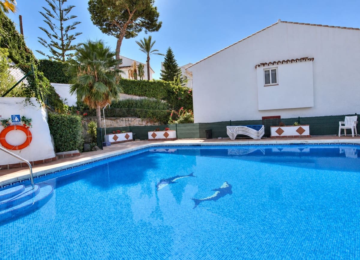 Casa de 3 habitaciones en Riviera del Sol en venta con piscina garaje - 550.000 € (Ref: 10079836)