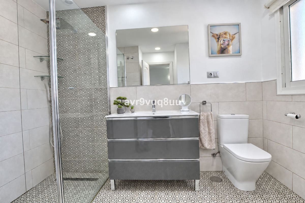 3 bedroom Townhouse for sale in Riviera del Sol with pool garage - € 550,000 (Ref: 10079836)