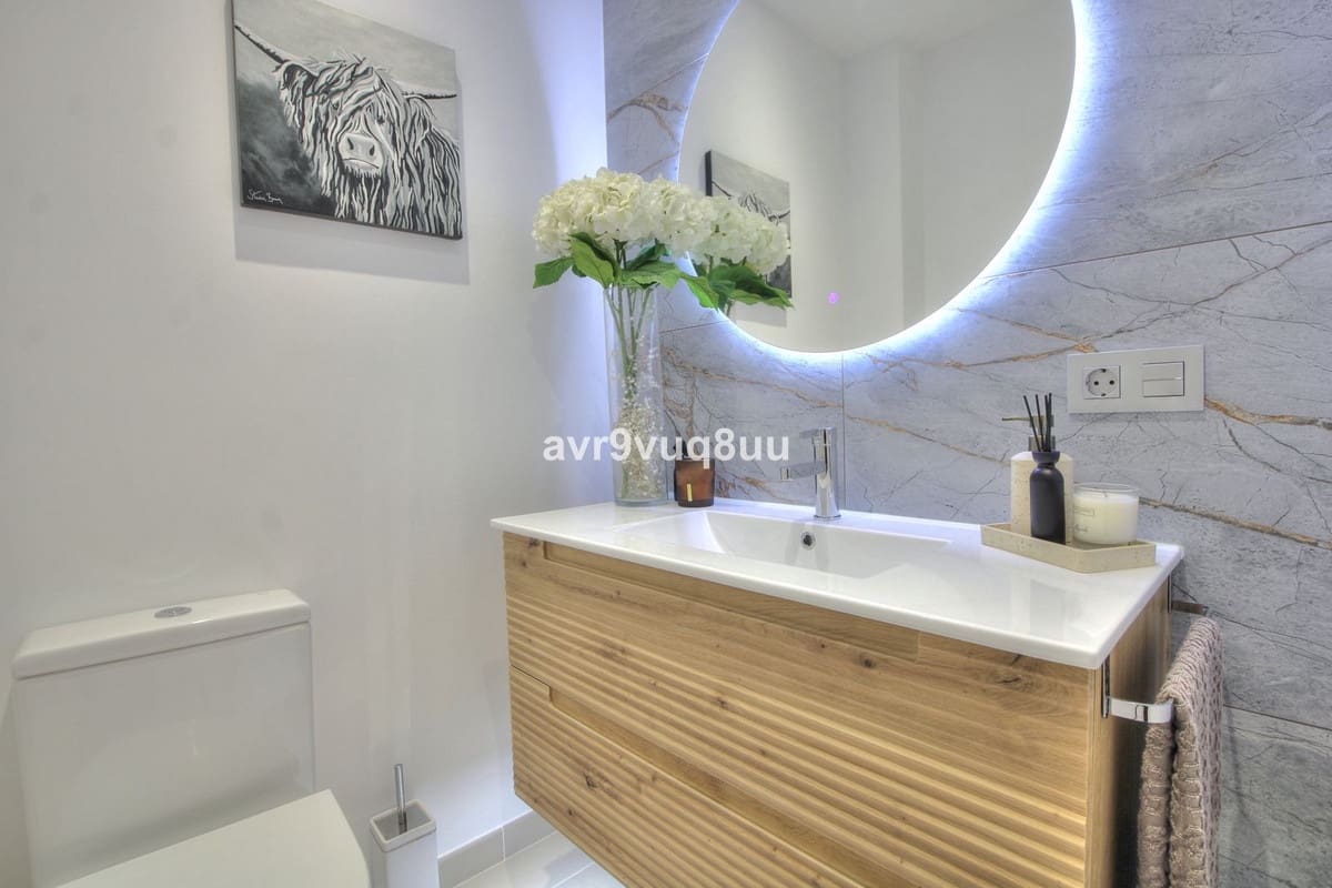 3 bedroom Townhouse for sale in Riviera del Sol with pool garage - € 550,000 (Ref: 10079836)