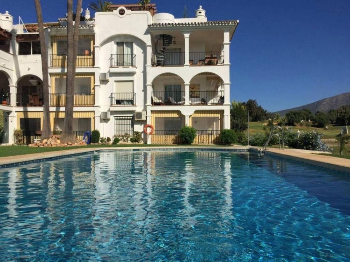 2 Zimmer Apartment zu verkaufen in Mijas Golf mit Pool Garage - 290.000 € (Ref: 10085336)
