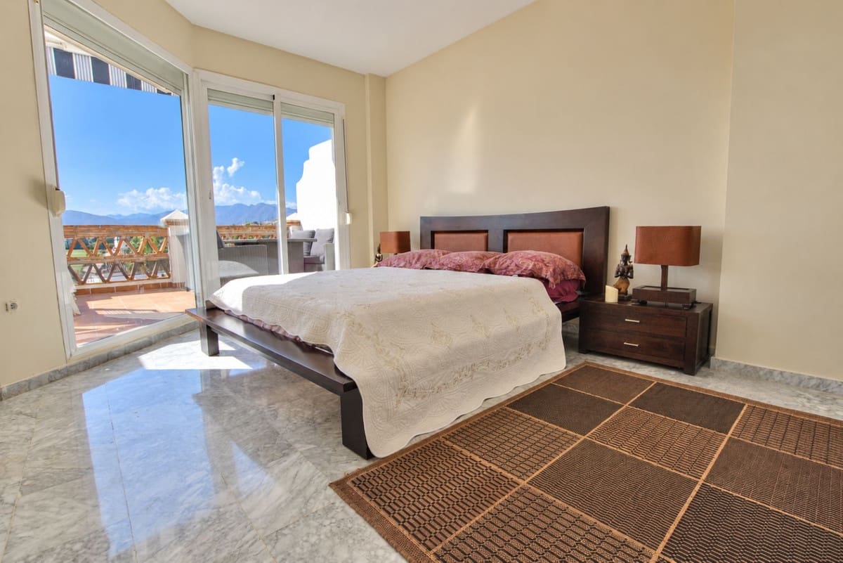 Ático de 2 habitaciones en Mijas Golf en venta con garaje - 385.000 € (Ref: 10088420)