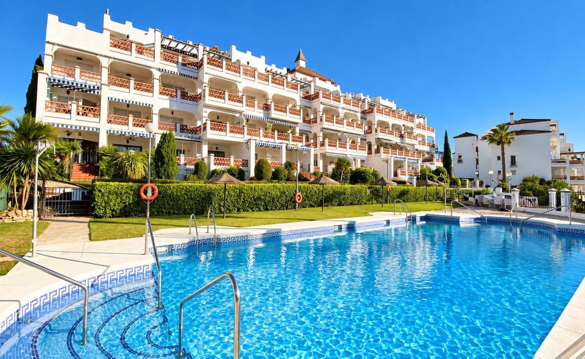 Ático de 2 habitaciones en Mijas Golf en venta con garaje - 385.000 € (Ref: 10088420)