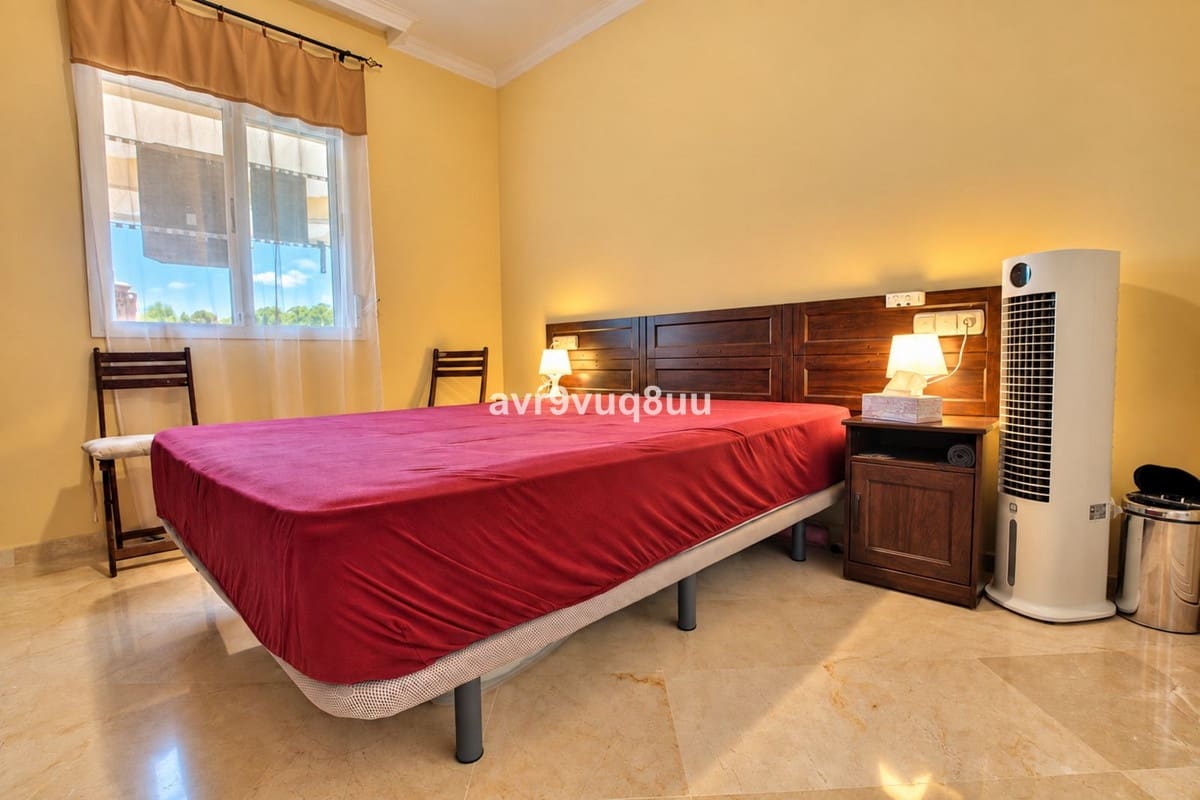 2 quarto Penthouse para venda em La Mairena com piscina garagem - 375 000 € (Ref: 10130978)