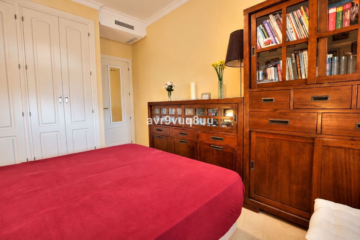 2 quarto Penthouse para venda em La Mairena com piscina garagem - 375 000 € (Ref: 10130978)