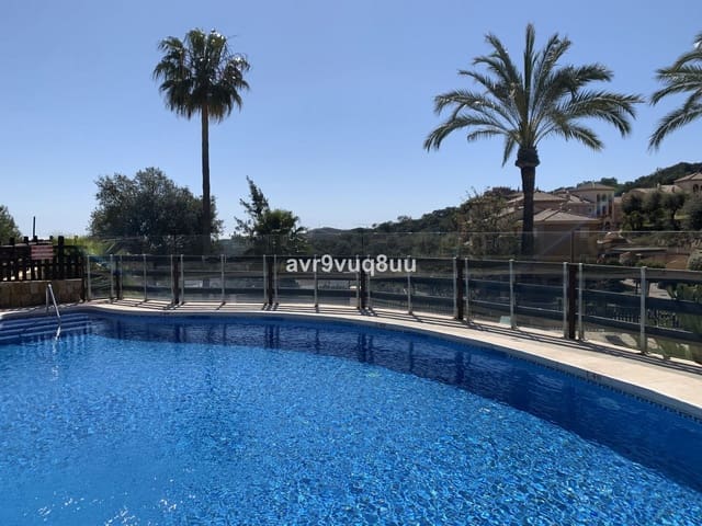 2 quarto Penthouse para venda em La Mairena, Ojen com piscina garagem - 375 000 € (Ref: 10130978)