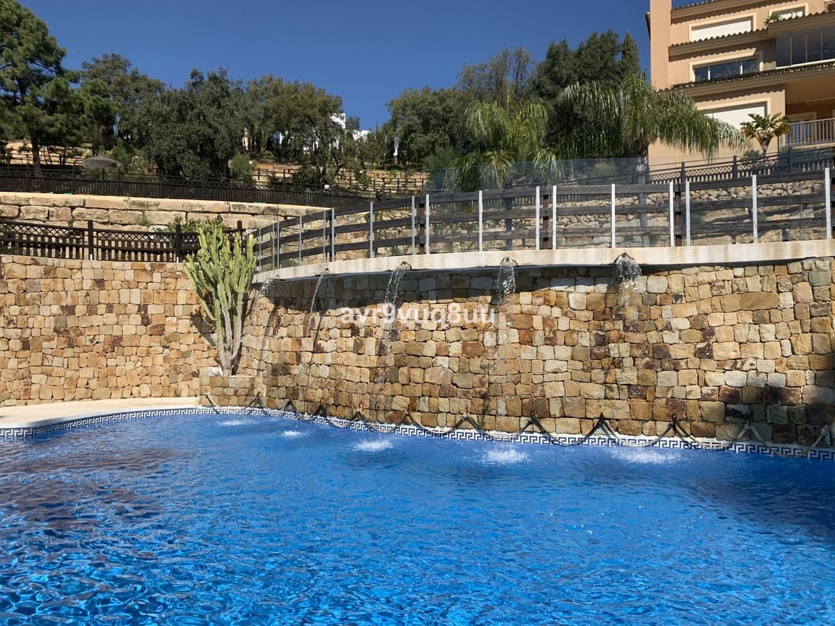 2 quarto Penthouse para venda em La Mairena com piscina garagem - 375 000 € (Ref: 10130978)
