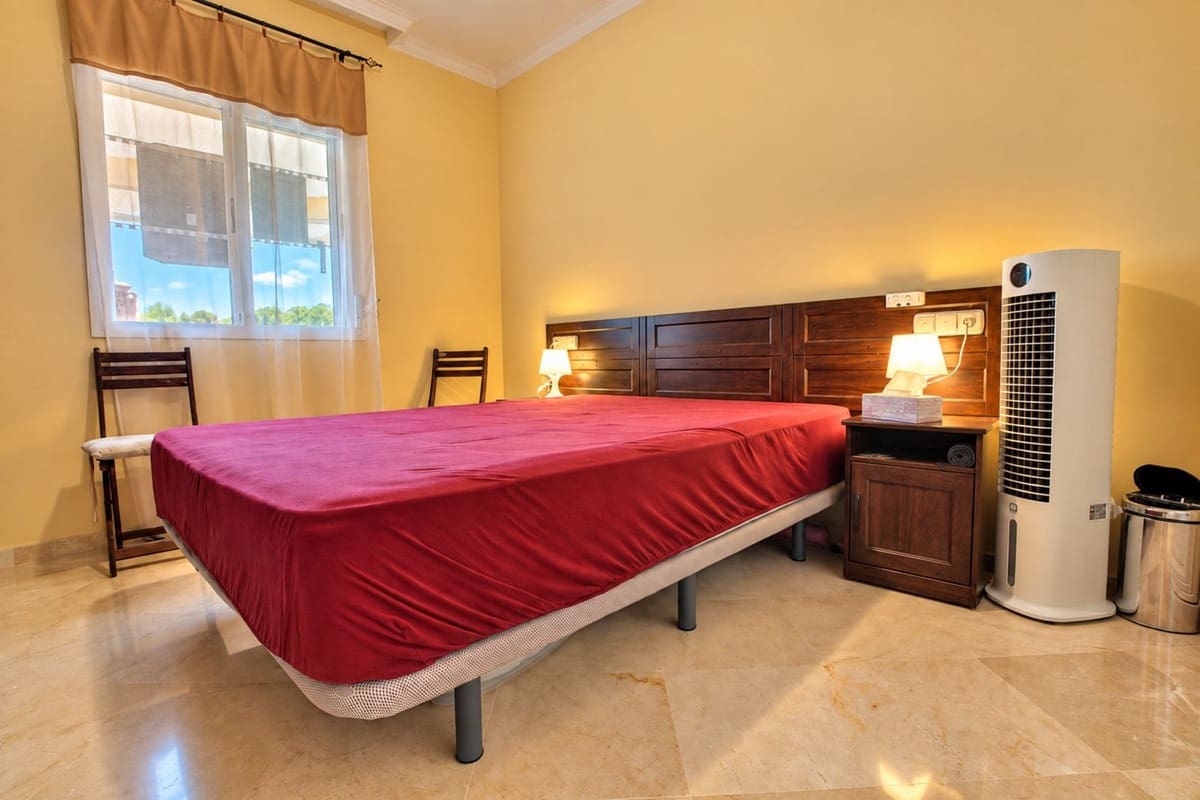 2 bedroom Penthouse for sale in La Mairena with pool garage - € 375,000 (Ref: 10130978)