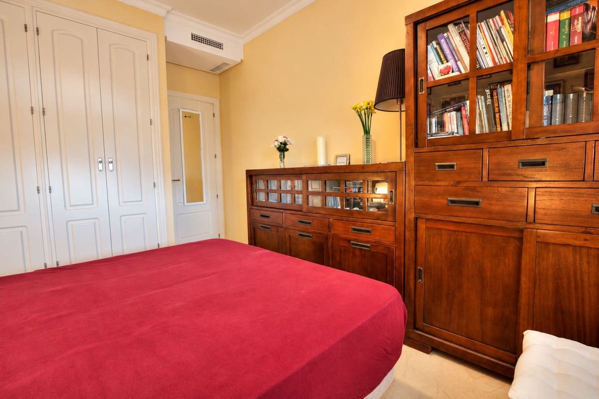 2 bedroom Penthouse for sale in La Mairena with pool garage - € 375,000 (Ref: 10130978)