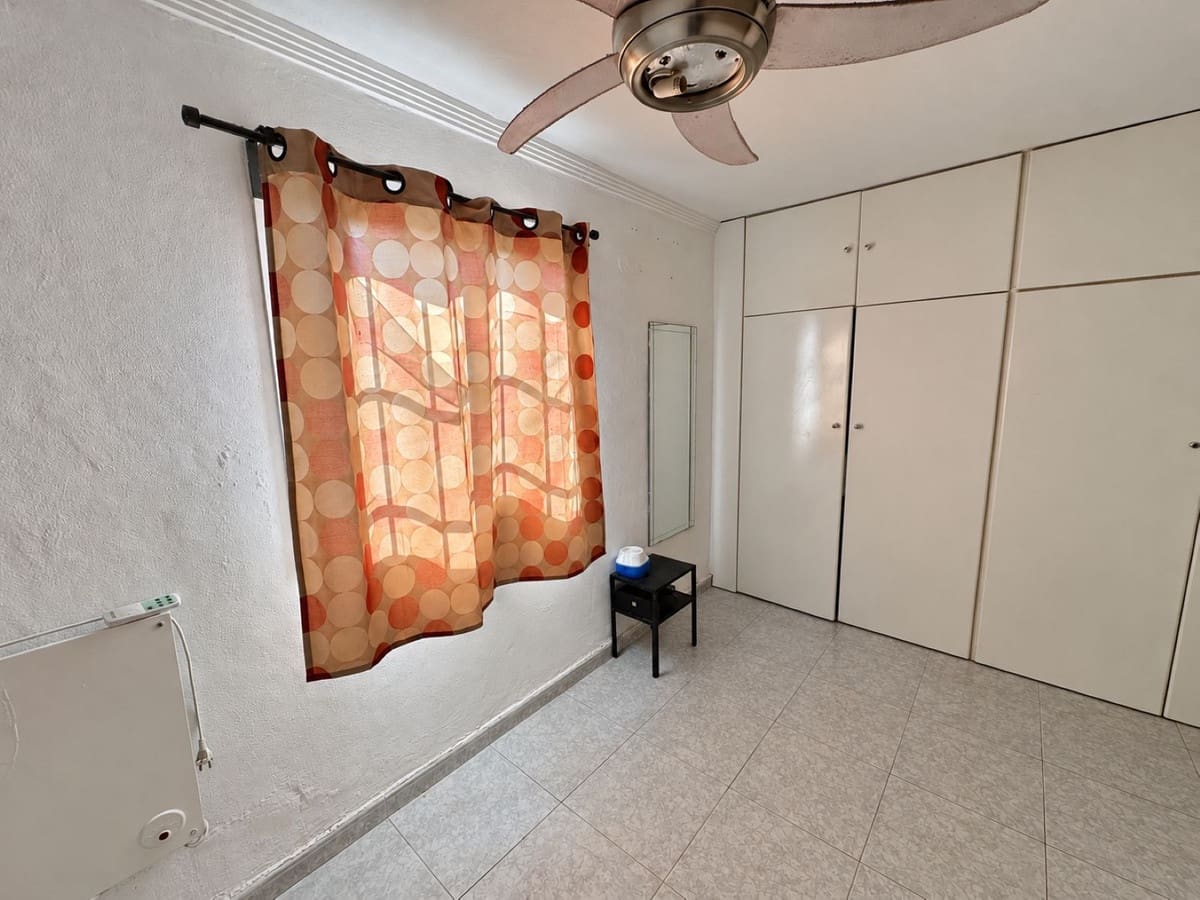 6 soverom Villa til salgs i La Cala de Mijas med svømmebasseng garasje - € 595 000 (Ref: 10153119)
