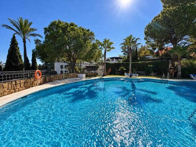 1 soveværelse Lejlighed til salg i Río Real, Marbella med swimmingpool garage - € 435.000 (Ref: 10154133)