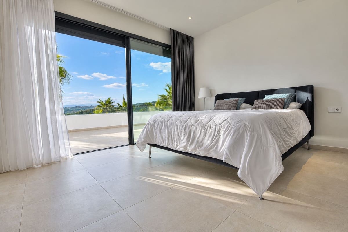 4 soverom Villa til salgs i La Cala Golf med svømmebasseng garasje - € 1 800 000 (Ref: 10165839)