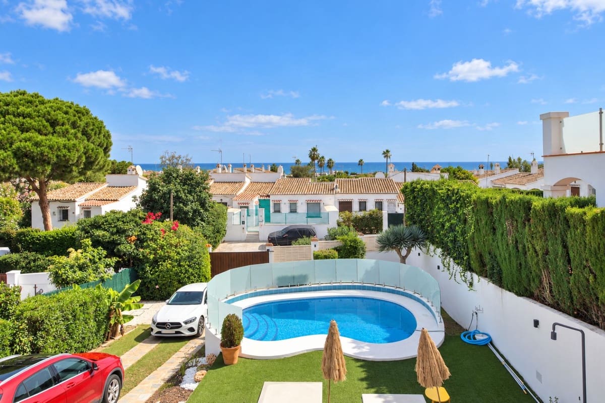 2 soveværelse Villa til salg i El Chaparral med swimmingpool garage - € 825.000 (Ref: 10167463)