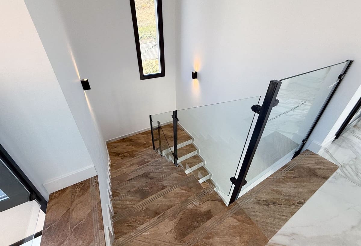 5 chambre Villa/Maison à vendre à La Cala Golf avec piscine garage - 975 000 € (Ref: 10167580)