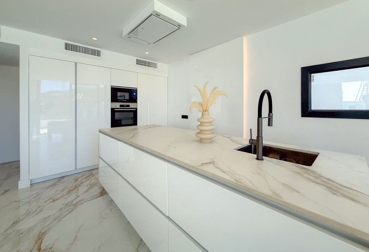 5 chambre Villa/Maison à vendre à La Cala Golf avec piscine garage - 975 000 € (Ref: 10167580)