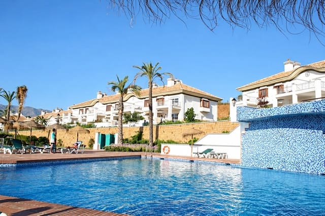 Casa de 3 habitaciones en La Cala Golf, Mijas en venta con piscina garaje - 675.000 € (Ref: 10169054)