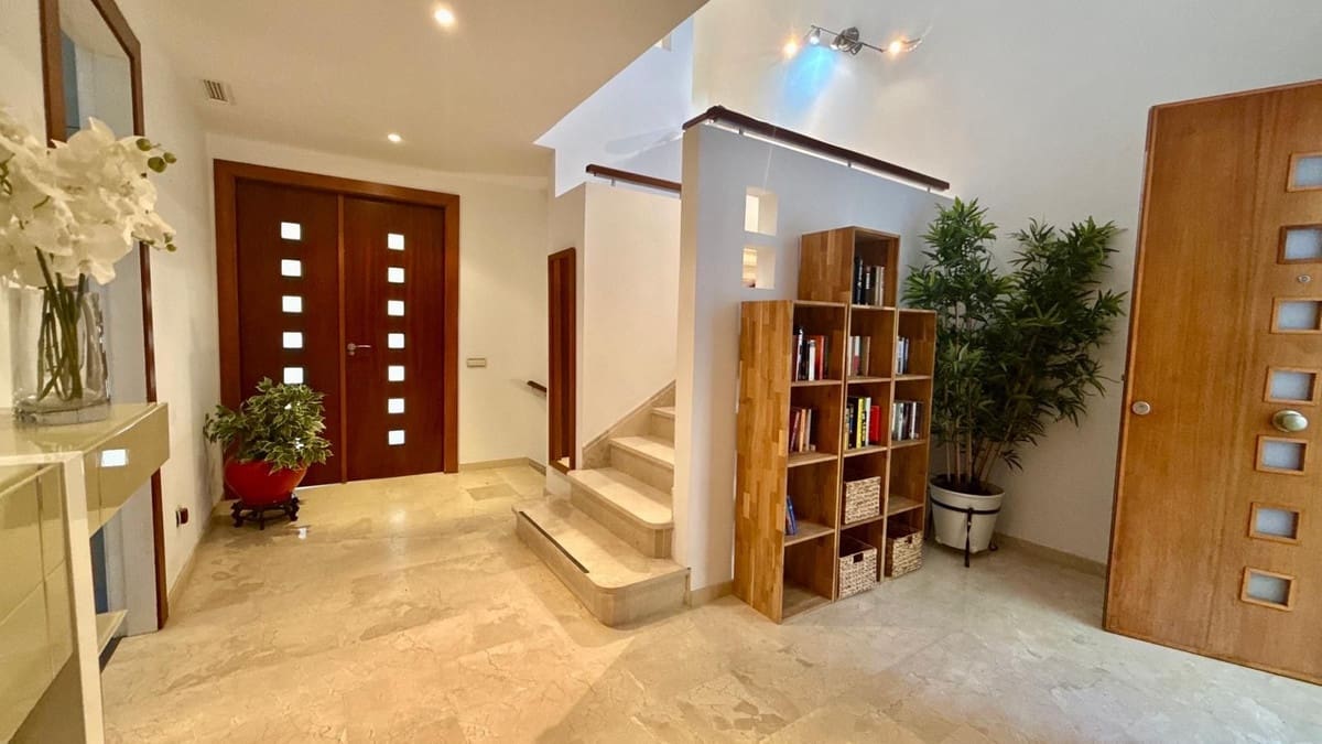 3 Zimmer Haus zu verkaufen in La Cala Golf mit Pool Garage - 675.000 € (Ref: 10169054)