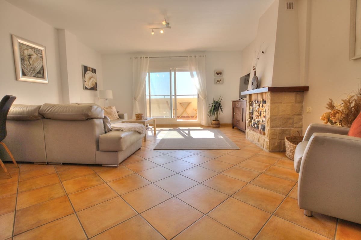 4 bedroom Penthouse for sale in La Cala de Mijas with pool garage - € 625,000 (Ref: 10172871)