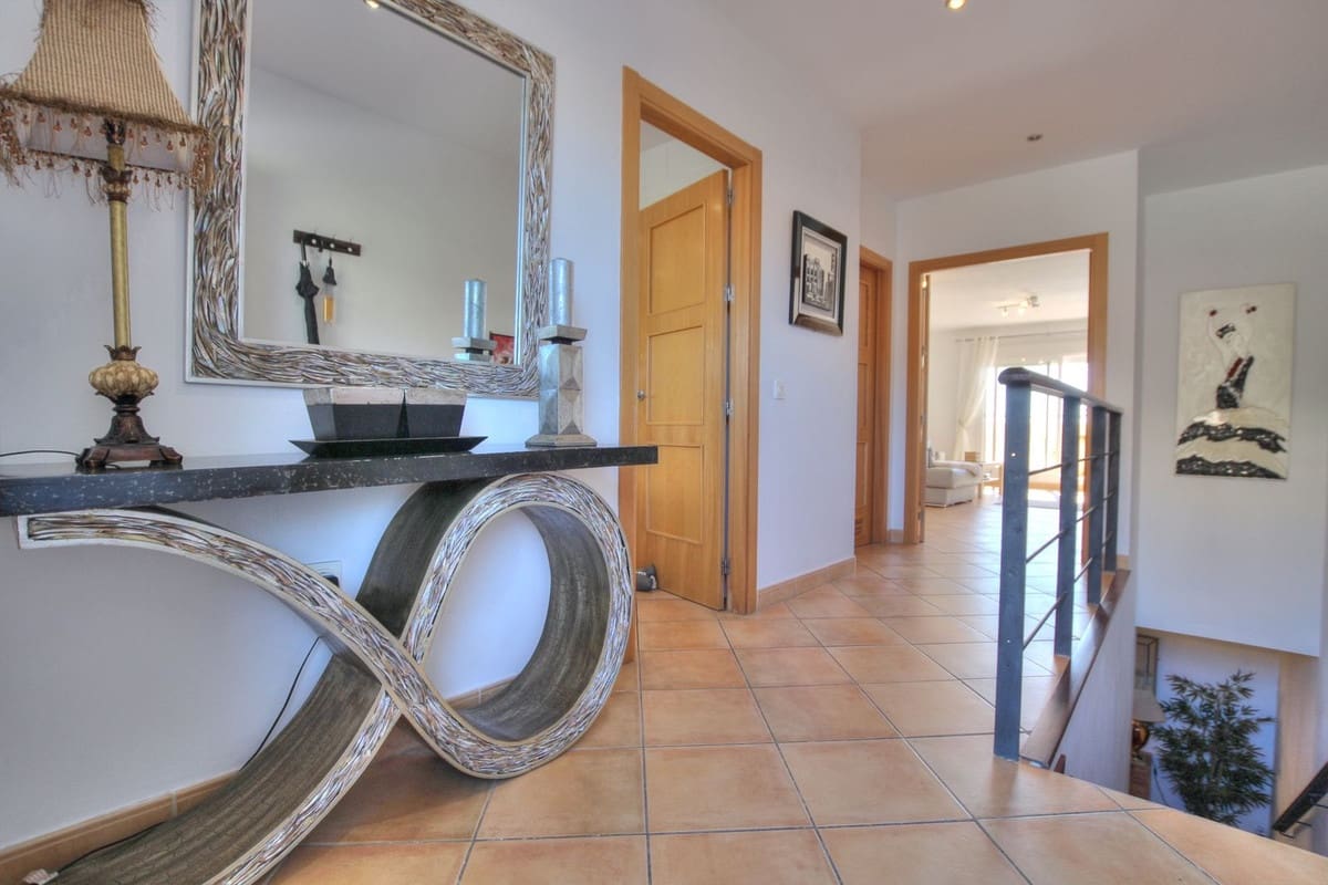 4 bedroom Penthouse for sale in La Cala de Mijas with pool garage - € 625,000 (Ref: 10172871)