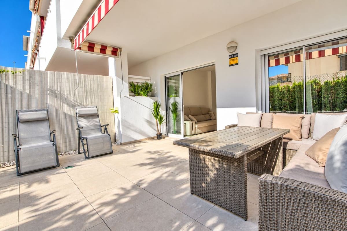 2 slaapkamer Appartement te koop in Riviera del Sol met zwembad garage - € 349.950 (Ref: 10177691)